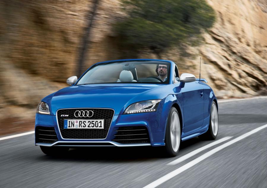  Audi TT RS Roadster (8J) 2009 года  (WW) (фото 32 из 47)